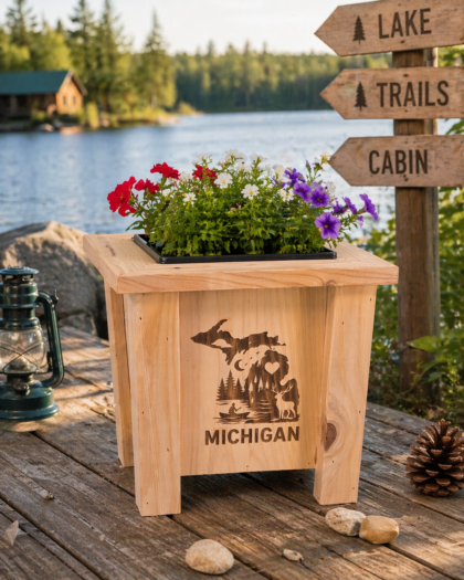 Cedar 2 Quart Mini Planter (Michigan)